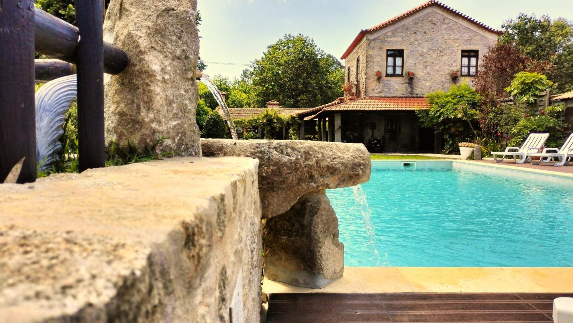 Quinta Padre Lobo Guest House Santa Maria da Feira Exterior photo