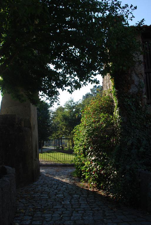 Quinta Padre Lobo Guest House Santa Maria da Feira Exterior photo